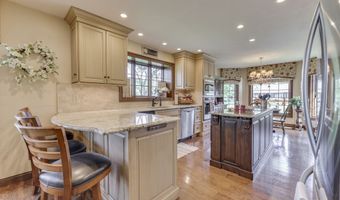 1521 Secretariat Ln, Indianapolis, IN 46217
