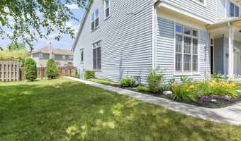 2320 Barrett Dr, Algonquin, IL 60102