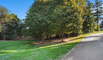 60 Alta Dl NE, Ada, MI 49301