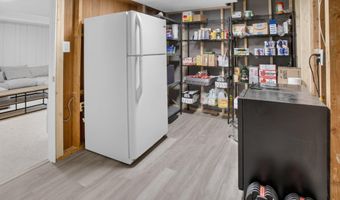 5973 SEARL Ter, Bethesda, MD 20816