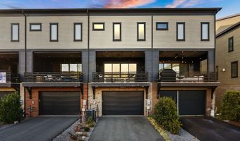 20254 NORTHPARK Dr, Ashburn, VA 20147