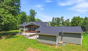 5230 Laubert Rd, Atwater, OH 44201