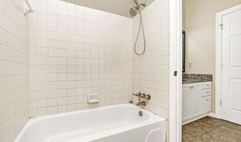 7955 Jefferson Place Blvd #33-D, Baton Rouge, LA 70809