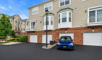 1002 Cunningham Ct, Belleville, NJ 07109