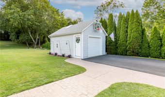 76 W Allenton Rd, North Kingstown, RI 02852