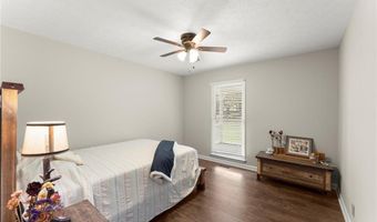 3932 Marguerite Dr NW, Acworth, GA 30101