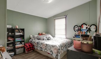 2 STOREY Ave, Belen, NM 87002