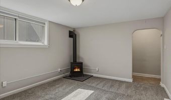 813 W 2ND Ave, Cheyenne, WY 82001