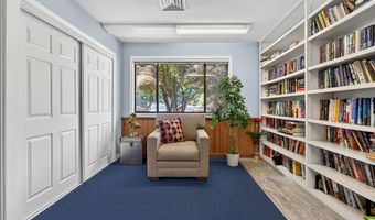 23 Harbour Vlg A, Branford, CT 06405