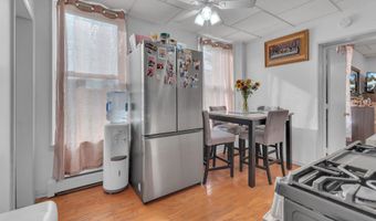 9 E 15TH St, Bayonne, NJ 07002