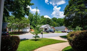 165 Spring Lk, Athens, GA 30605