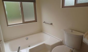 1945 PINER Rd 16, Santa Rosa, CA 95403