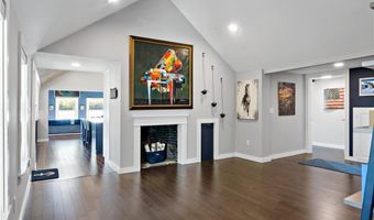 166 New Meadow Rd, Barrington, RI 02806
