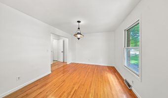 4 Laurel Dr, Albany, NY 12211