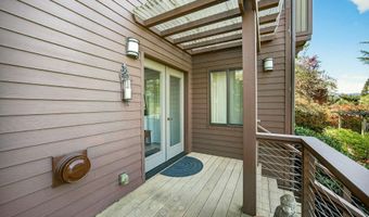 1927 Tamarack Pl, Ashland, OR 97520