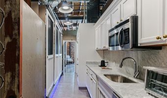 585 White Cir 406, Athens, GA 30605
