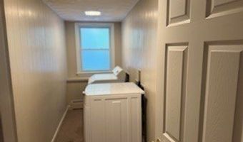 27 Lincoln Cir W 27, Andover, MA 01810