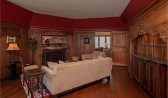 57 Ledge Rd 2, Newport, RI 02840