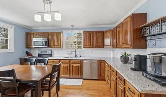 230 School St, Lincoln, RI 02865