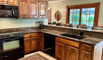 203 Randwood Dr, Amherst, NY 14068