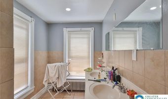 1138 W Maple St, Allentown, PA 18102