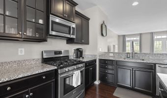 858 NANCY LYNN Ln, Arnold, MD 21012