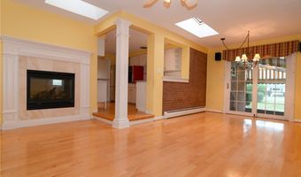116 Segsbury Rd, Amherst, NY 14221