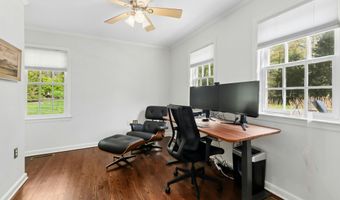 39 Leeuwarden Rd, Darien, CT 06820