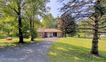13 Birk St, Acra, NY 12405