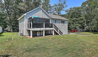37 Lakeview Ave, Lincoln, RI 02865