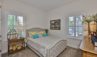 6016 SHADOWLAKE Dr, Apollo Beach, FL 33572