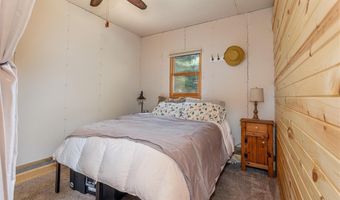 6076 Wynne Ridge Rd, Aurora, MN 55706