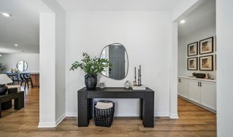 2428 Monroe Pl, Escondido, CA 92027