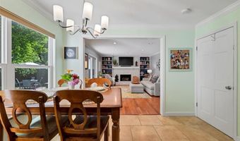 108 Tara Ridge Ct, Ballwin, MO 63021
