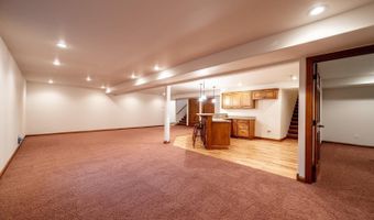 27 Hilltop Drive Dr, Buffalo, WY 82834