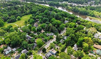 709 Indianola Ave, Ann Arbor, MI 48105