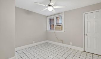 1820 SWANN St NW #2, Washington, DC 20009