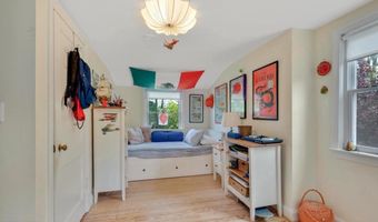 9504 MILSTEAD Dr, Bethesda, MD 20817