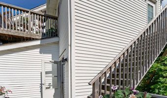 48 6th St, Bangor, ME 04401
