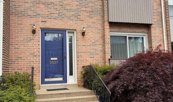 5107 CLIFFHAVEN Dr, Annandale, VA 22003