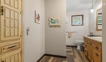 1307 S Washington Ave, Aurora, MO 65605