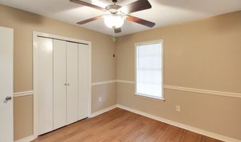 320 Helmsley Dr, Brandon, MS 39047