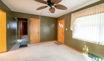 1074 N Main St, Akron, OH 44310