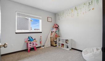 657 Liberty Park Dr, Box Elder, SD 57719