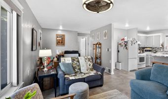 700 Stanley St, Belle Fourche, SD 57717