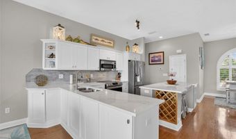 806 EAGLE Ln, Apollo Beach, FL 33572