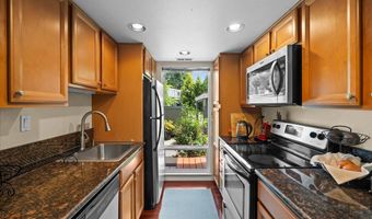 1637 NW MIDLAKE Ln, Beaverton, OR 97006
