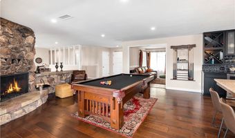 735 Del Valle Dr, Fallbrook, CA 92028