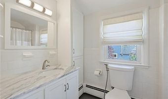 100 Hope St, East Providence, RI 02916