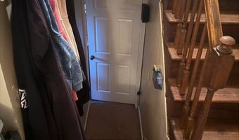 8115 Country View Dr, Ashland, KY 41102